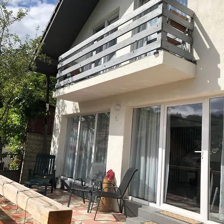 Casa Din Gradina Villa Poiana Marului  Exterior photo